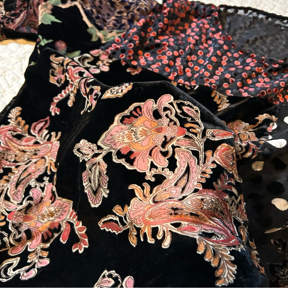 John Mark Boho Velvet Burnout Blouse Top XL Mixed Print Art To Wear Bead Tassels - Picture 8 of 11